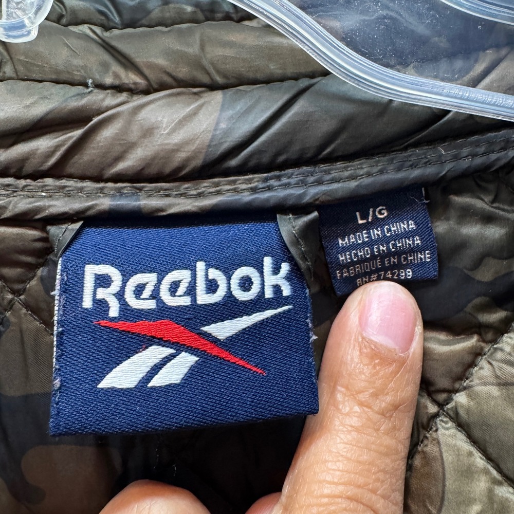 Reebok Quilted Hooded Jacket Size Large Olive Green Gorpcore Camo Puffer Outdoor - Picture 3 of 3